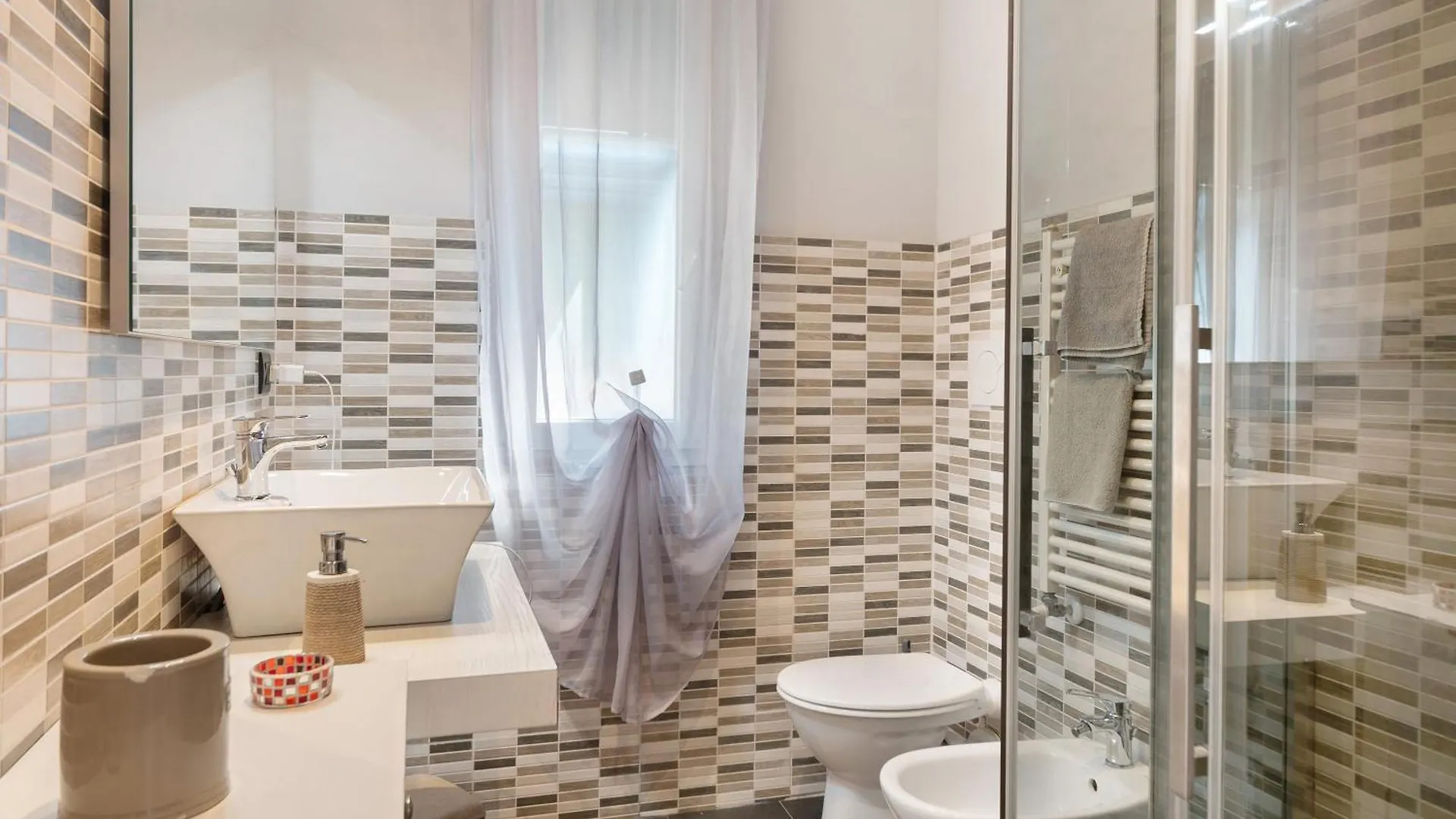 Paradise Suite Sori